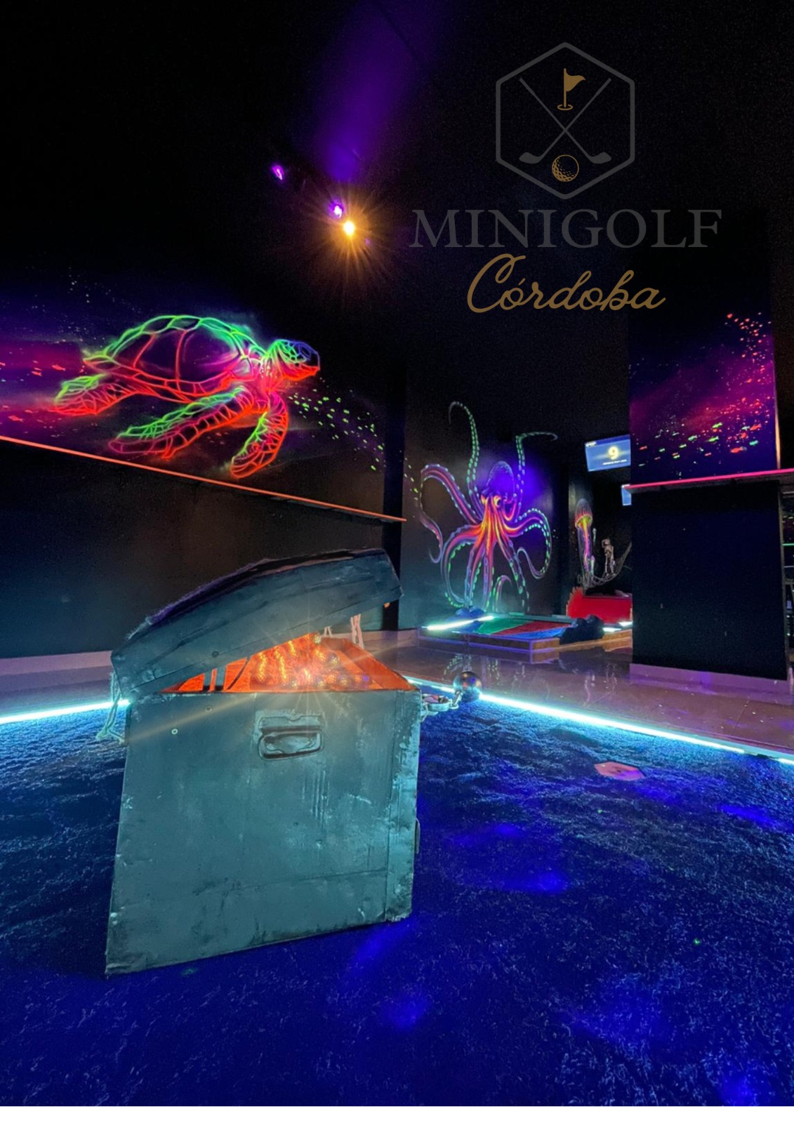 Zona ultravioleta de Minigolf Córdoba